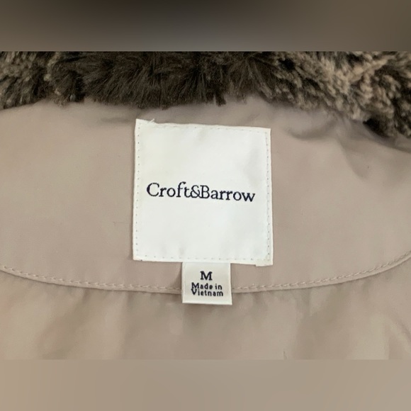 WOMEN’S CROFT & BARROW QUILTED WINTER COAT - SZ MEDIUM - Picture 7 of 16